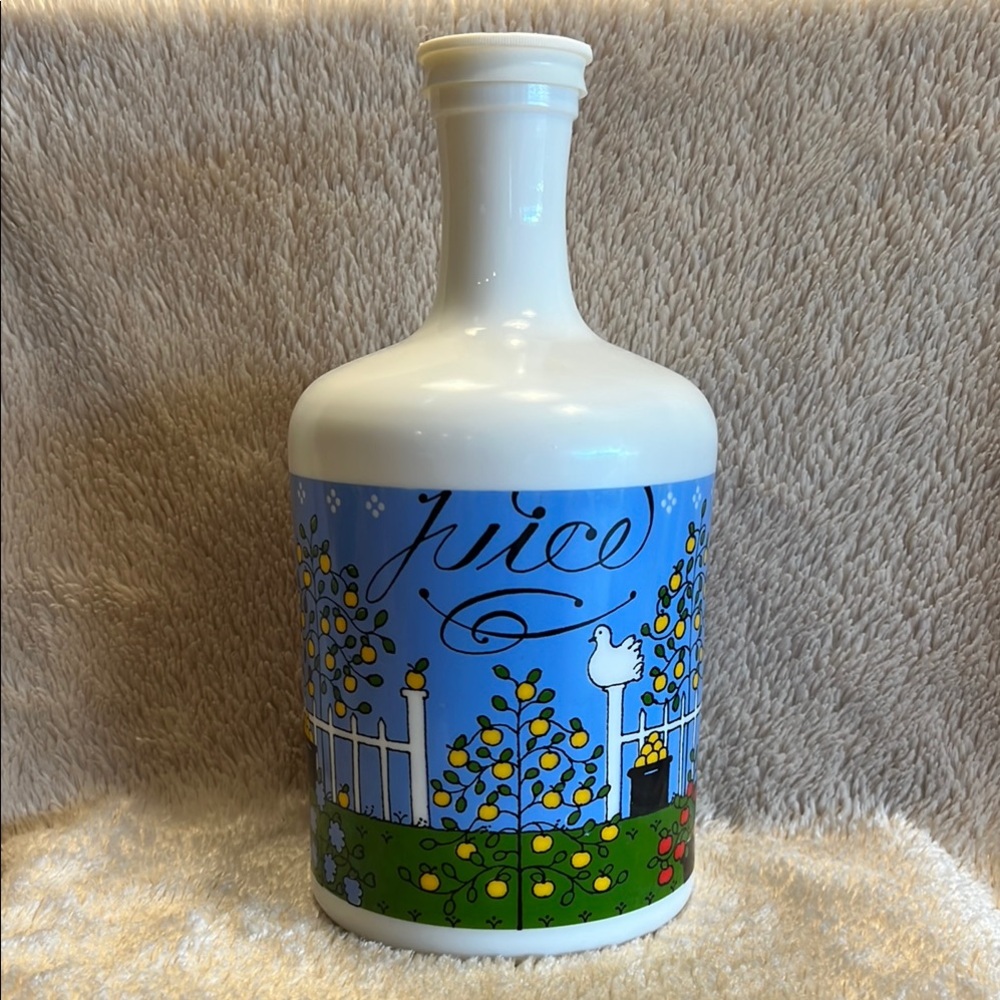 LILLIAN VERNON x ALAN WOOD 1982 White Glass Juice Jug